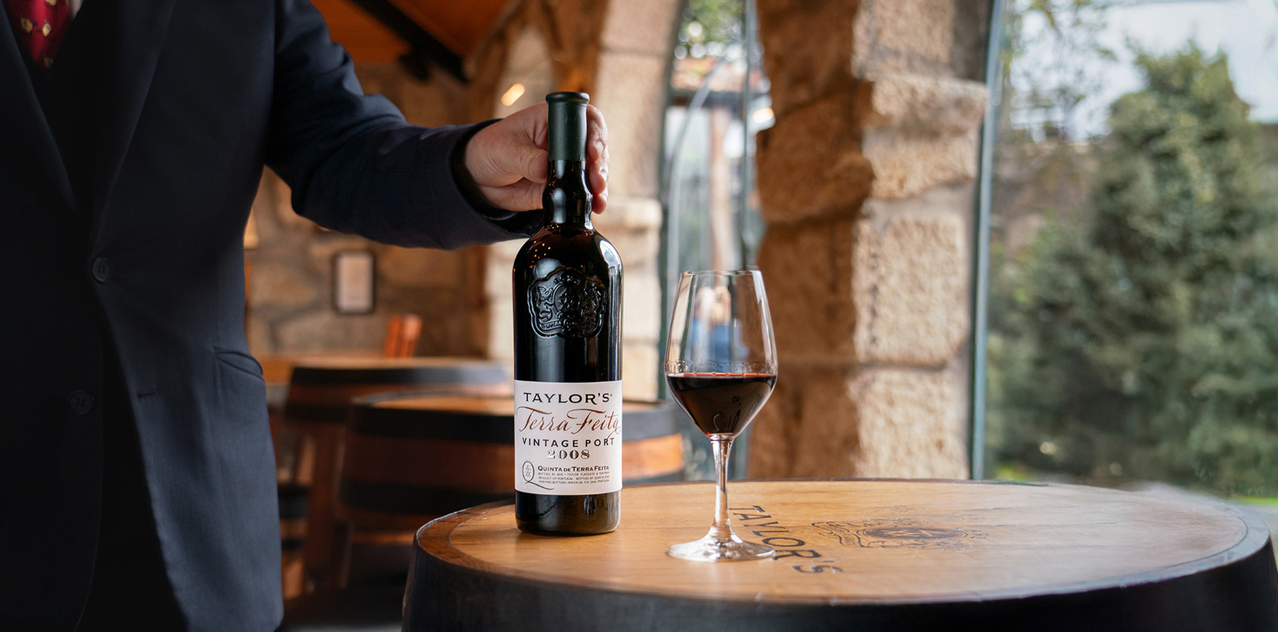 Os vinhos desta antiga e bonita Quinta de Terra Feita são, à semelhança dos vinhos de Vargellas, uma componente essencial do...